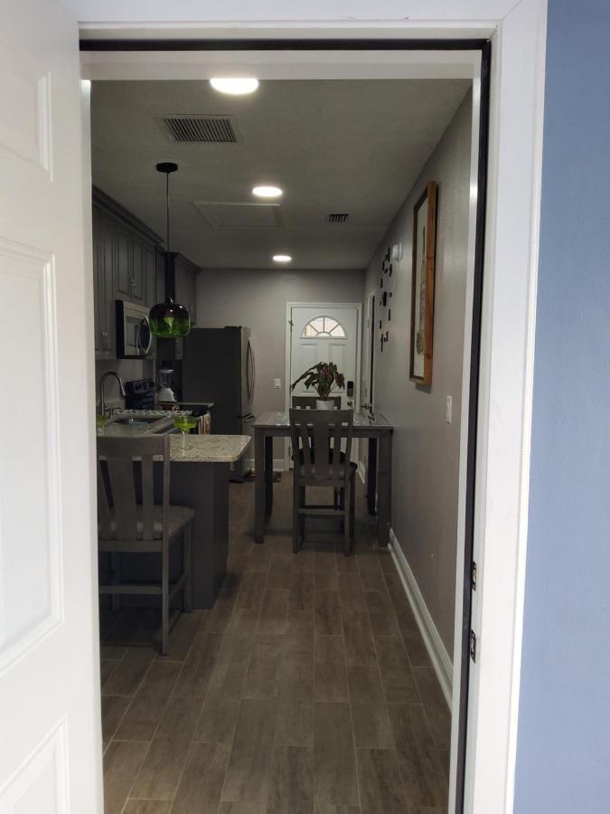 Beautiful Apartment Close To Everything 坦帕 外观 照片